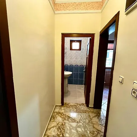 Capella Stone House 101 Apartment
